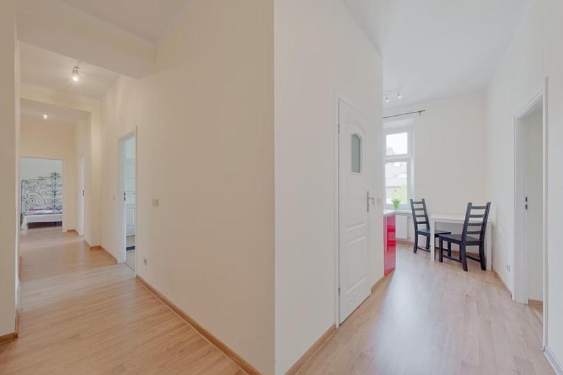 Three-Bedroom Standard Apartment