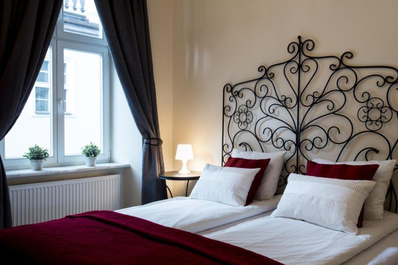 Deluxe Family Suite