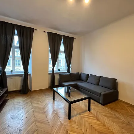 Apartamenty Rodzinne W Sercu Krakowa-3